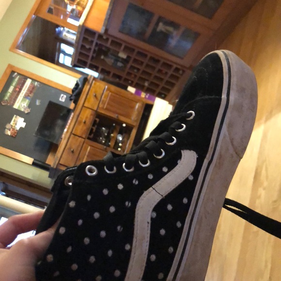 Vans - Picture 2 of 4